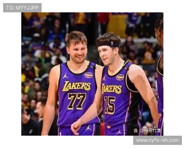 夏季联赛精彩对决爵士与马刺激战正酣争夺胜利荣耀